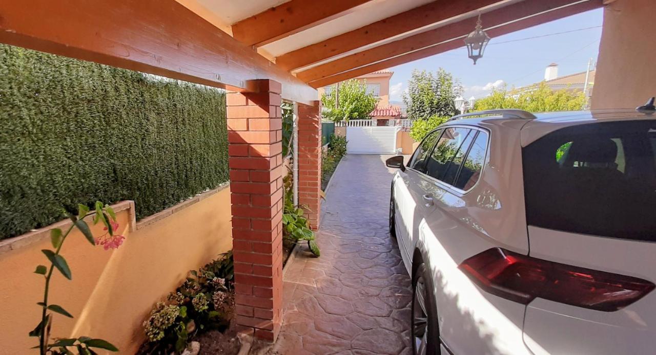 Chalet Vacacional Con Piscina Privada Y Barbacoa Tarragona Exterior foto
