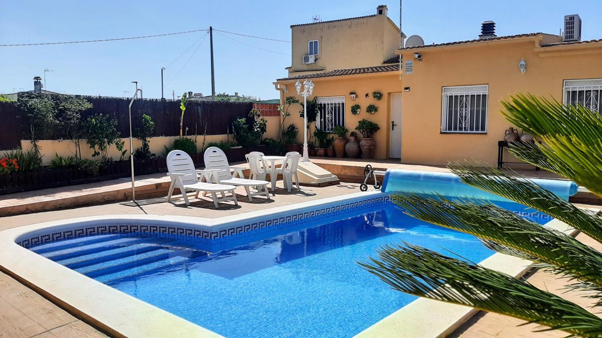 Chalet Vacacional Con Piscina Privada Y Barbacoa Tarragona Exterior foto