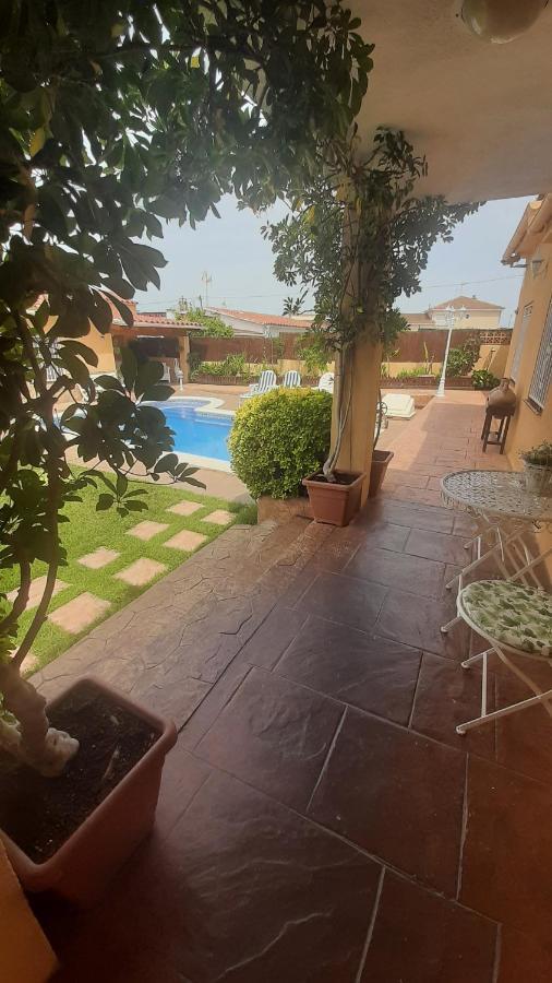 Chalet Vacacional Con Piscina Privada Y Barbacoa Tarragona Exterior foto